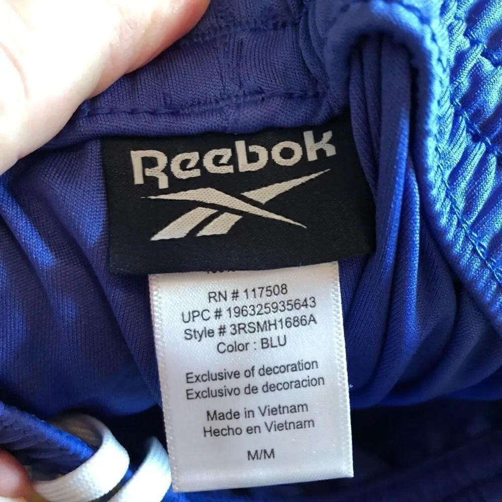 REEBOK - NWT - M Sz Medium Speedwick Active Shorts in Victor Blue. POCKETS!